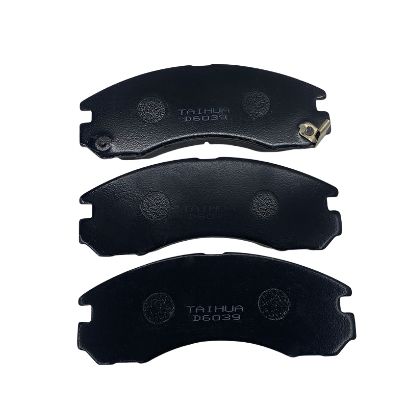 High Performance Brake System Front Axle Brake Pad D1453 D6039