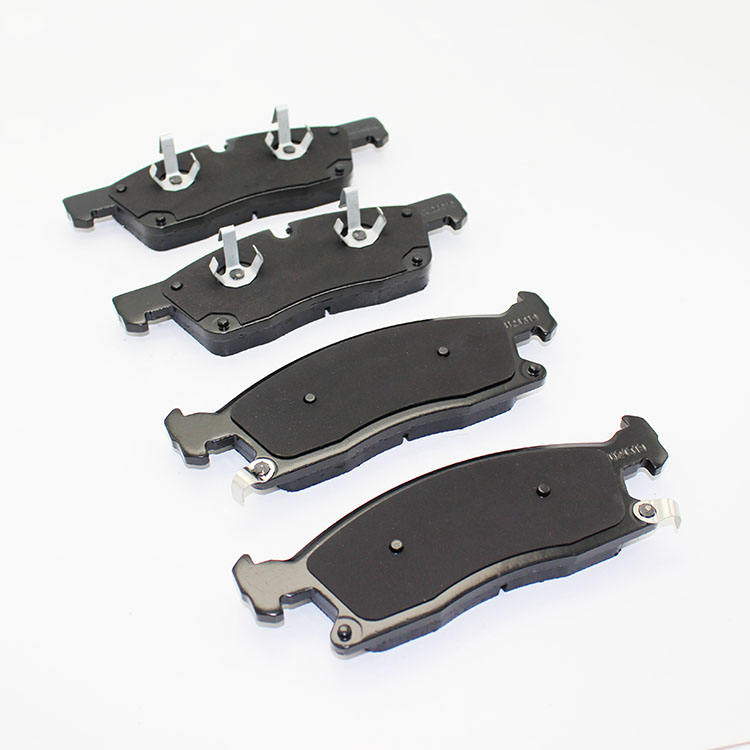 OEM 68052369AA Ceramic Front Brake Pads for Mercedes Chrysler Nissan Toyota Corolla Chevrolet Audi Cars New Condition