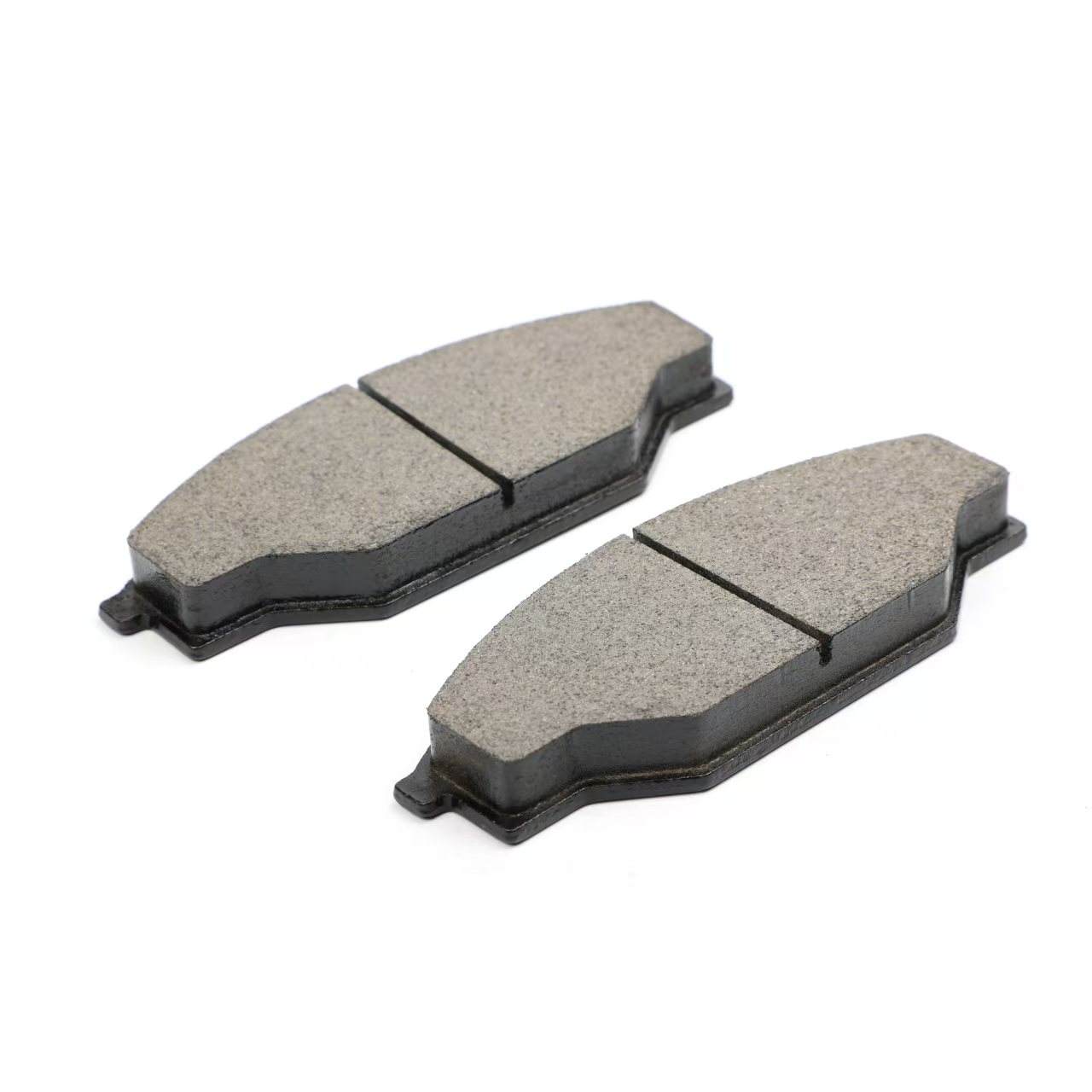 Auto No Dust Front Ceramic Brake Pads D303 04465-26210 04491-40030 04465-26060  for Toyota
