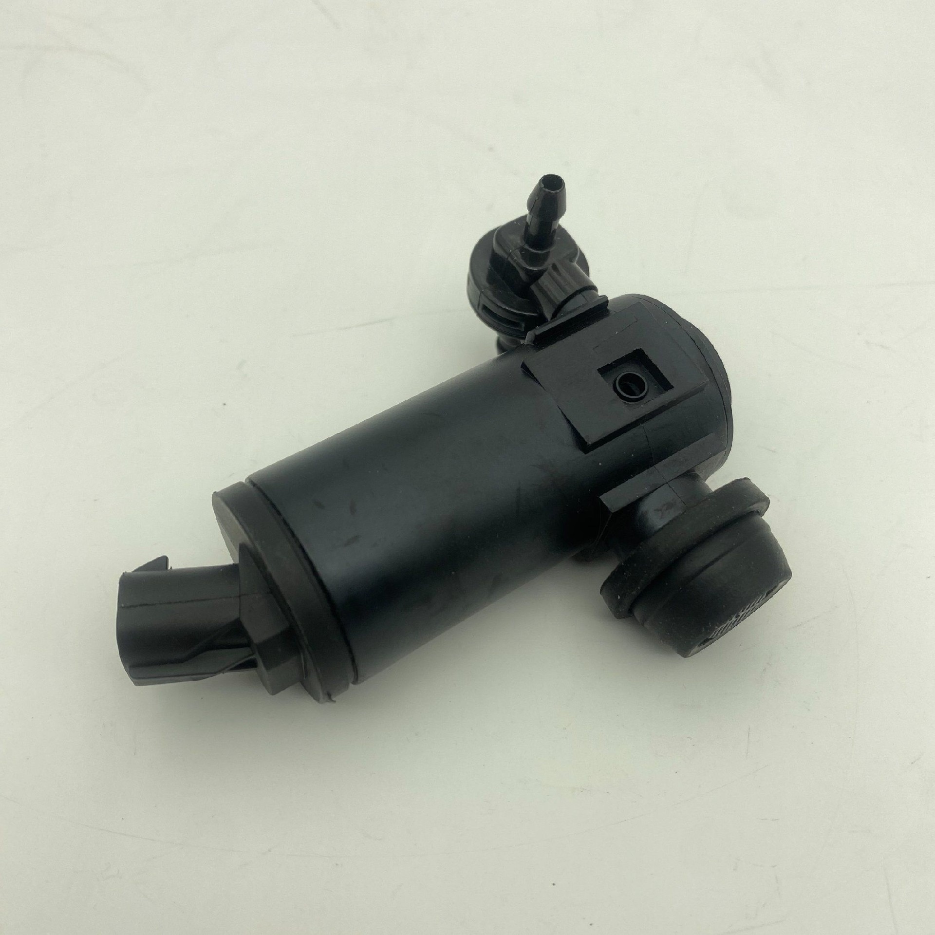 Car Part Windscreen Windshield Wiper Spray Washer Pump 76806-Tla-C01