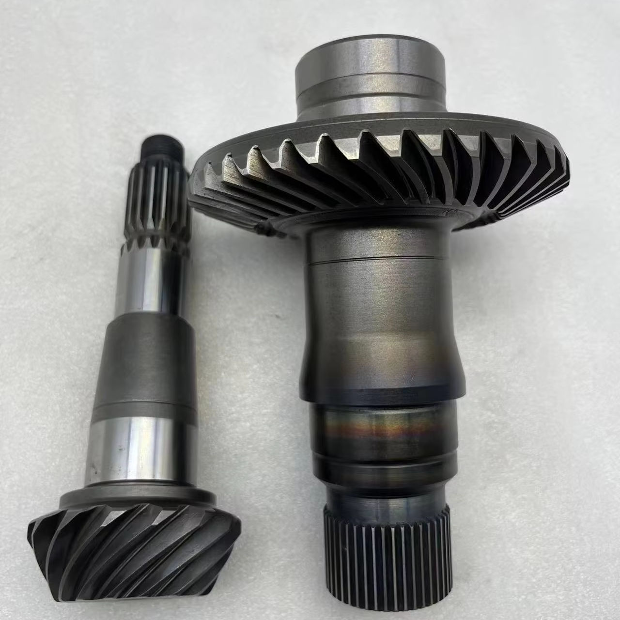 Large Forged Worm Shaft and Bronze Worm Gear for Mining and Steel Plant Equipment