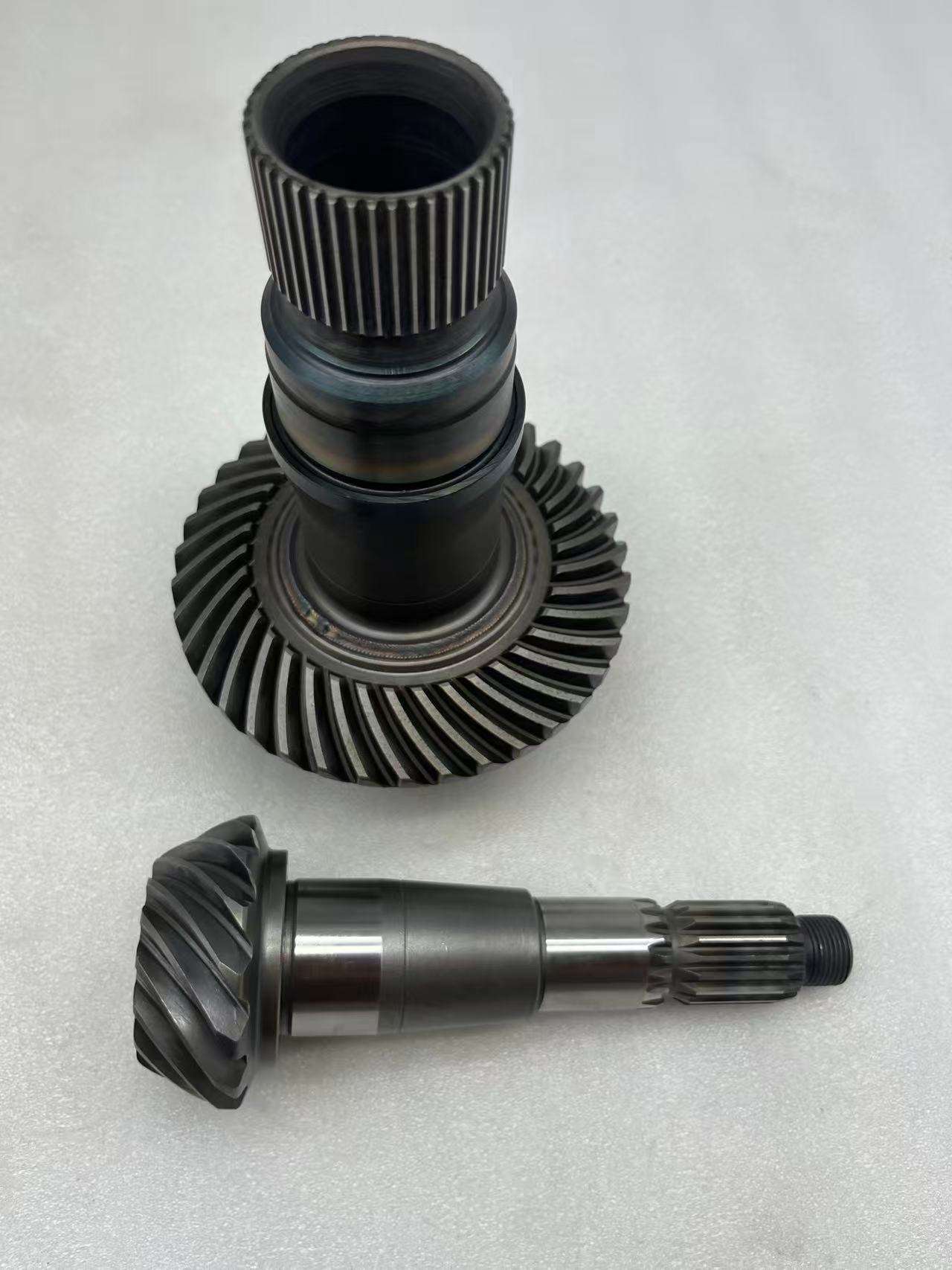 Large Forged Worm Shaft and Bronze Worm Gear for Mining and Steel Plant Equipment