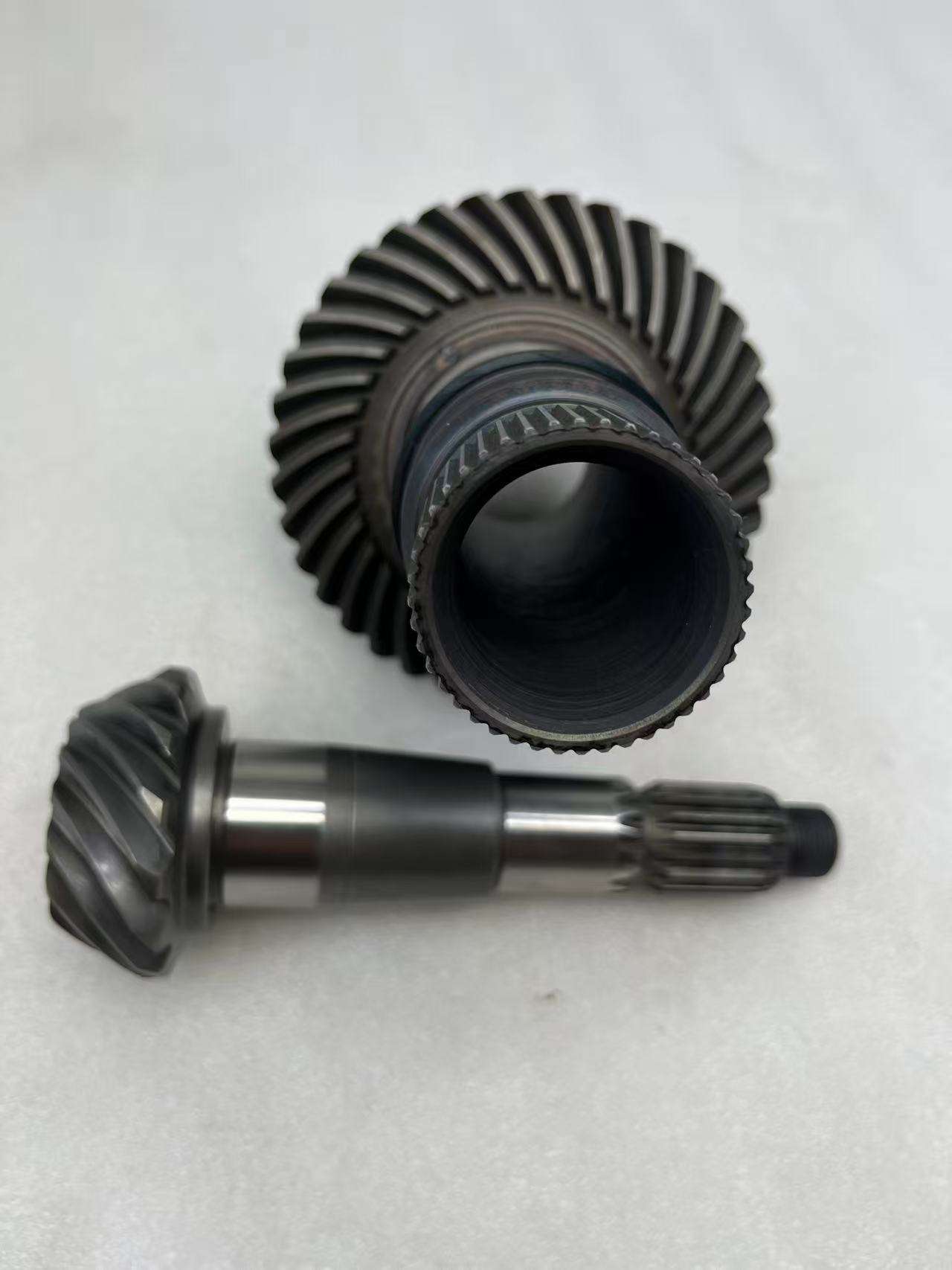 Large Forged Worm Shaft and Bronze Worm Gear for Mining and Steel Plant Equipment