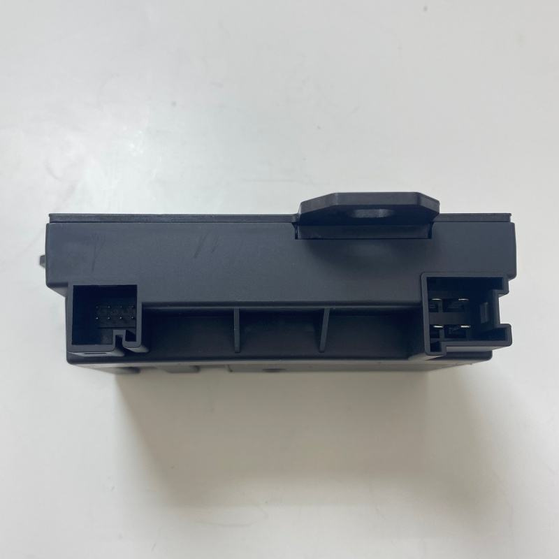 Fuel Pump Control Unit OEM 2129003408 for Mercedes Benz W204