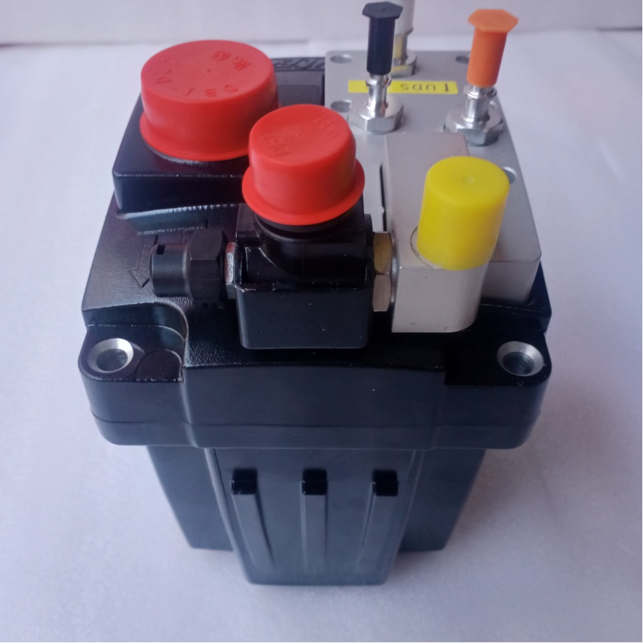 51154036020 51154036012 Urea Dosing Pump for D20 D26 D28 Trucks Urea Pump 0444042094 A0001401578 A0001404478 A0001404139 A0001407678 A0001405678 A0001407278 5273337