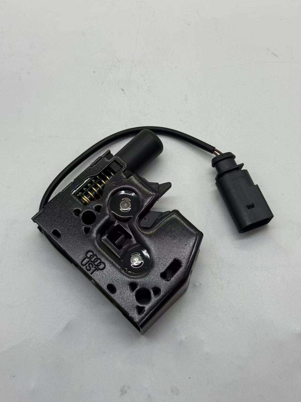 Bonnet Lock Supplier Auto Spare Car Parts Bonnet Lock 2010-2017 A8D4 S8 4H0823509D 4H0823509C 4H0823509B 8T1A-16700-AA/3M51-16700-AC/6Q0823509B/4F0823509A